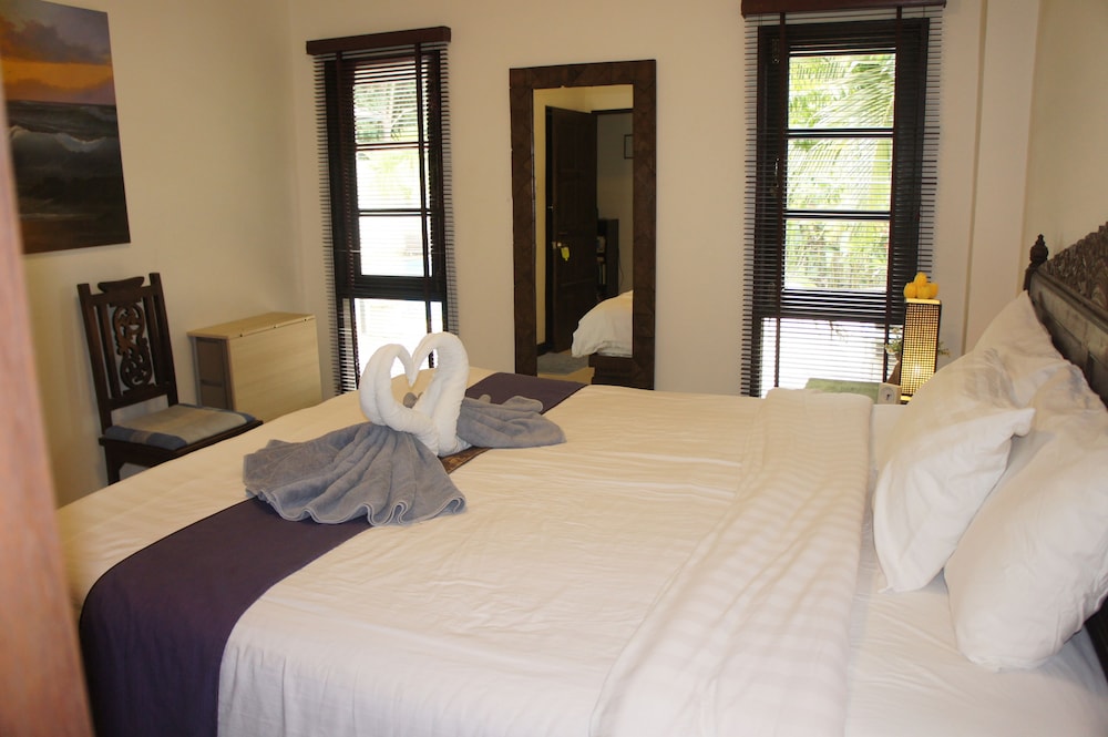 Phuket Gay Home Stay - Caters To Men 11/44