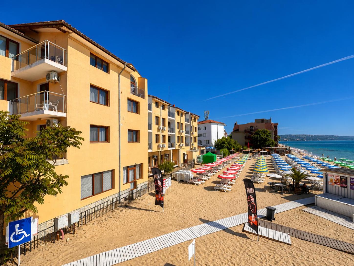 Palma Beach Hotel 45/56