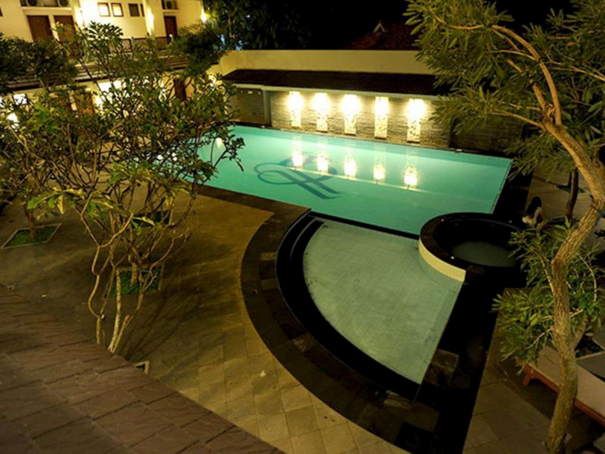 Laut Biru Resort Hotel 11/30