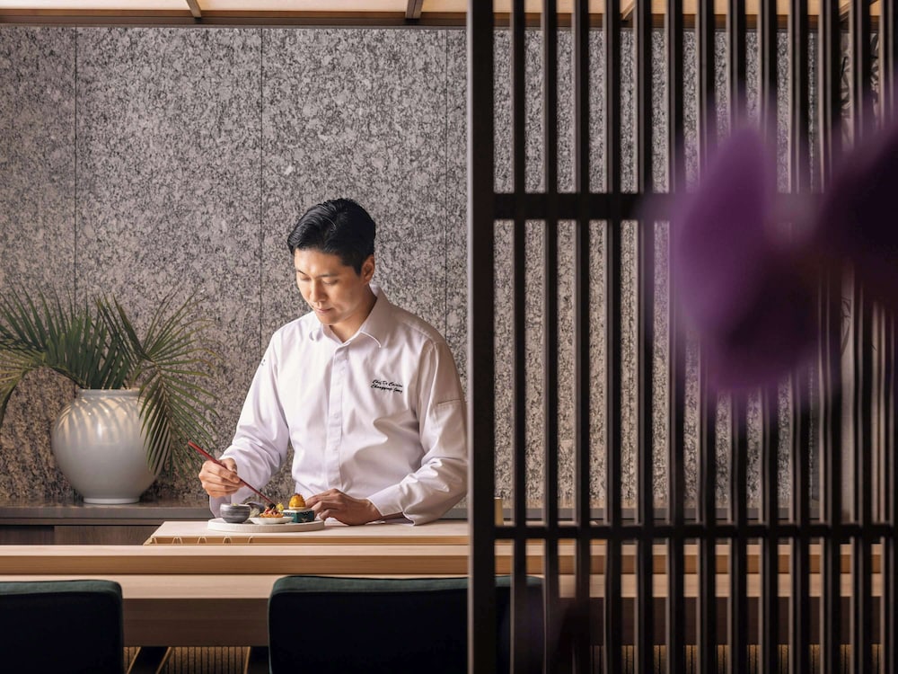 Sofitel Ambassador Seoul Hotel and Serviced Residences 7/71
