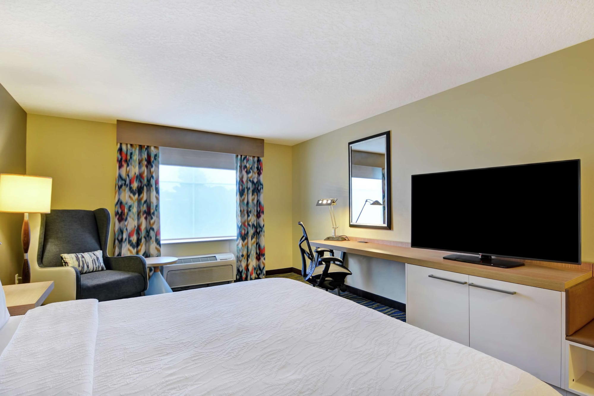 SUITE, ACCESSIBLE
