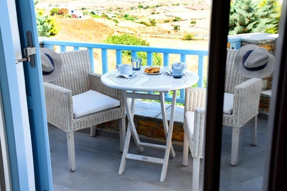 Messaria Hotel 48/63