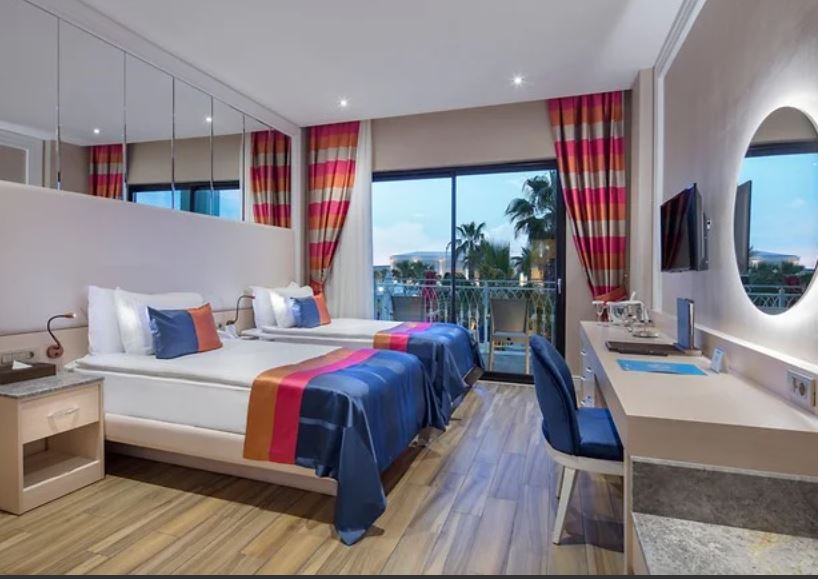 STANDARD ROOM LAND VIEW