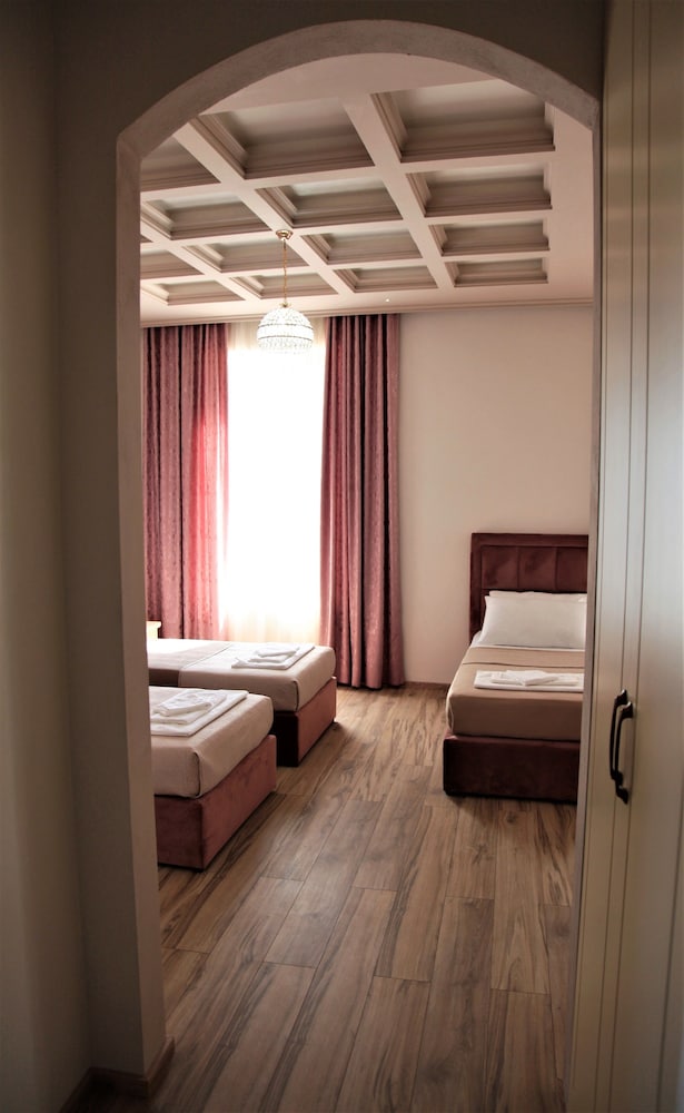 Hotel Veliera 30/70