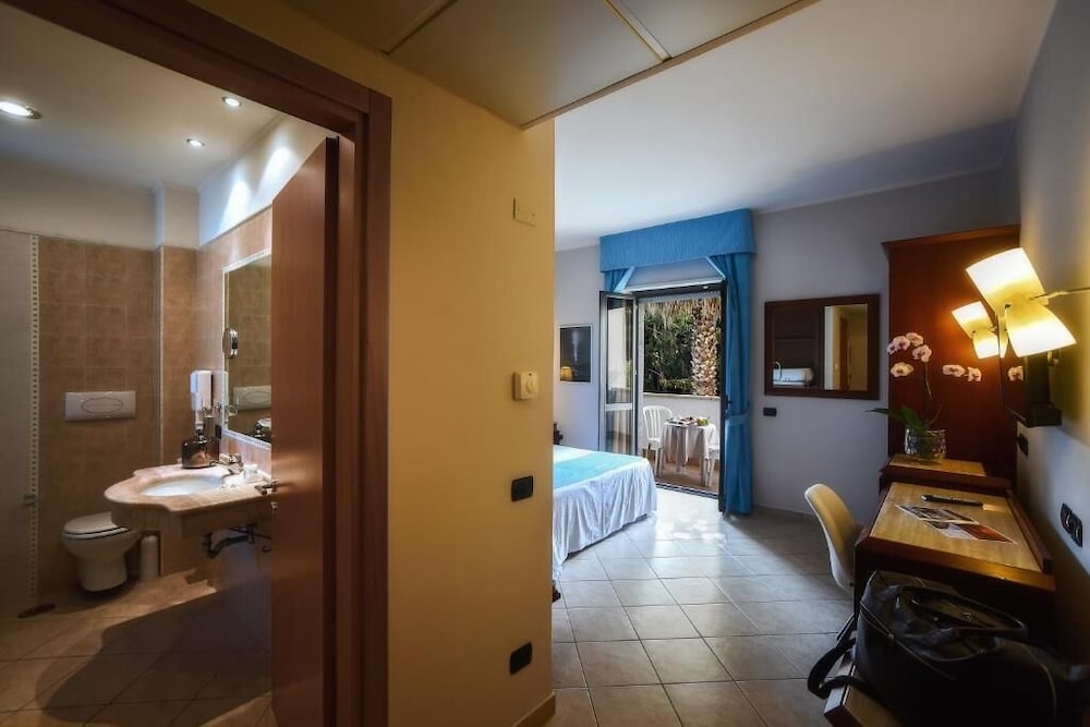 Hotel Le Palme 48/49