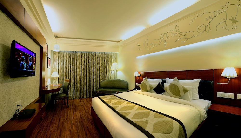 Hotel Regent Grand 10/37