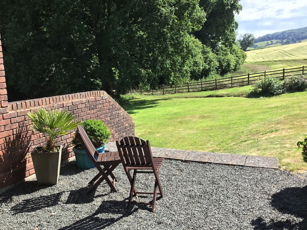Lower Thornton Farm 28/46