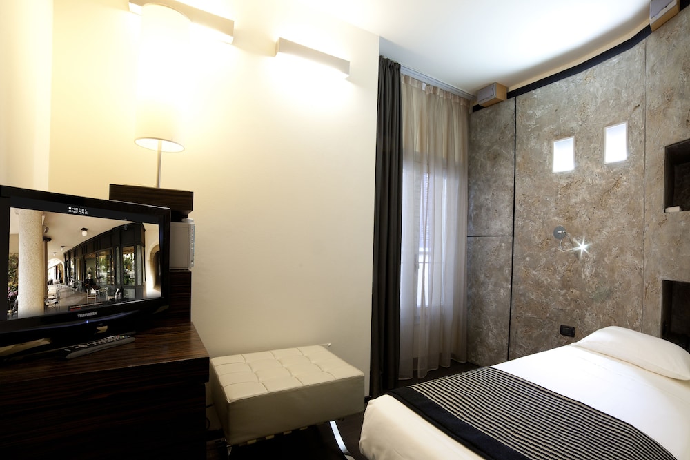 Hotel Ancora 13/68