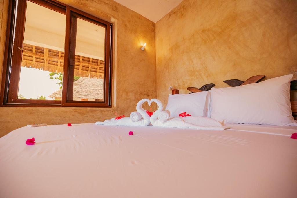 Deluxe, Double Bed, Mayai Ocean Resort 2/10