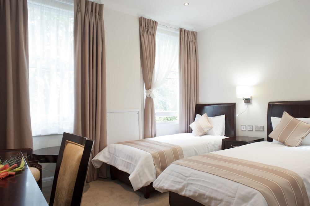 The Villa Kensington 22/42