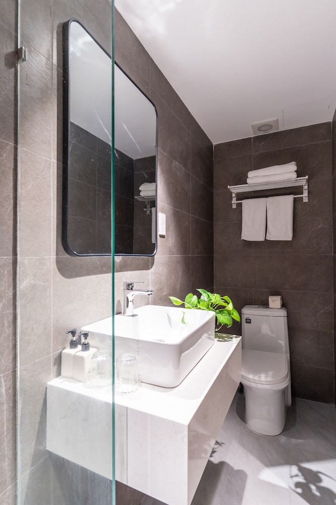 Park View Luxury Hotel 41/48