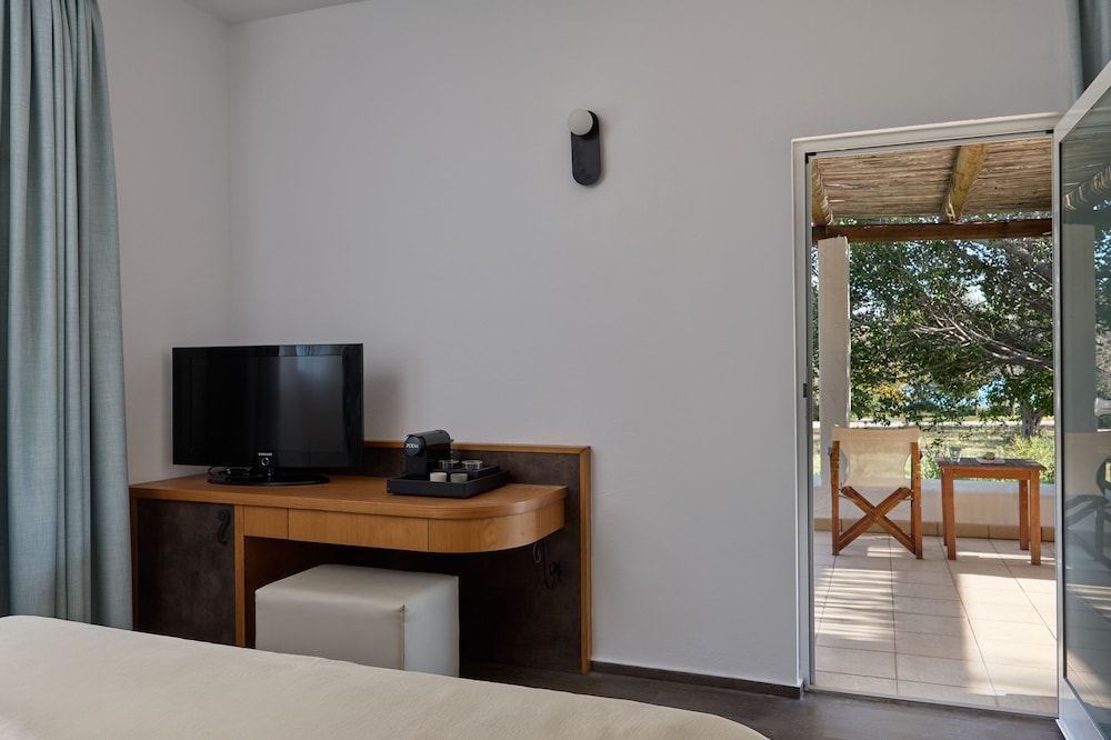 Hydra Beach Resort 38/47
