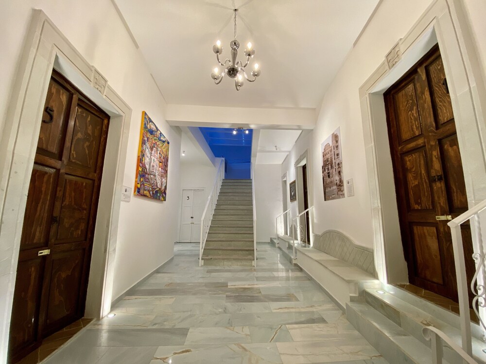 Hotel Universidad 6/50