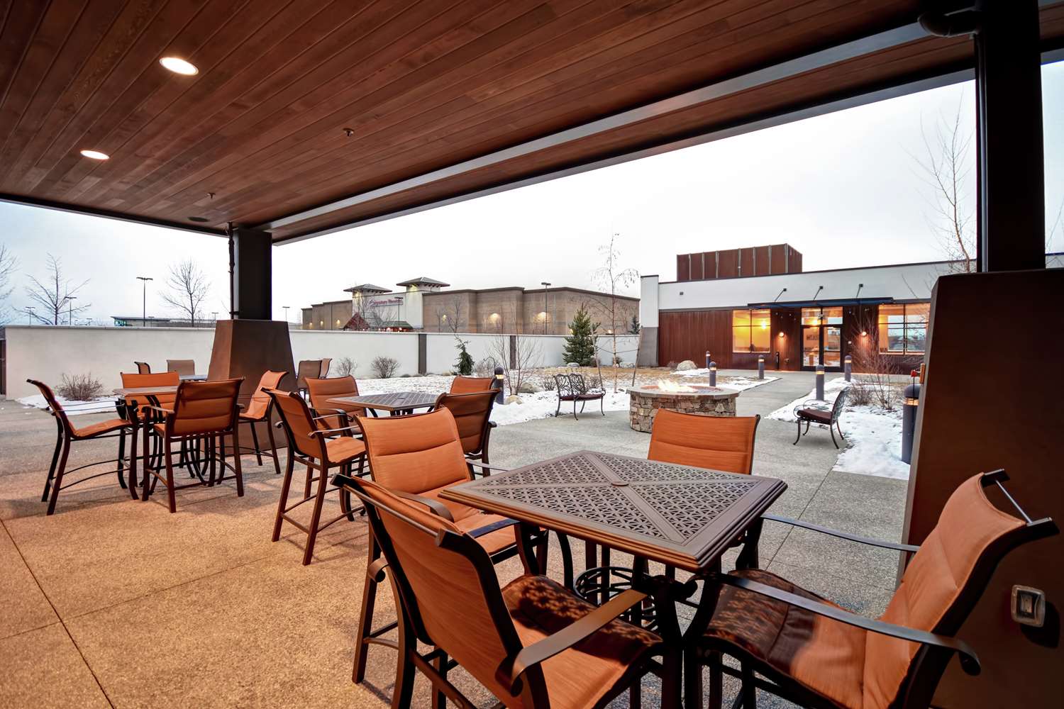 restaurant cafeteria