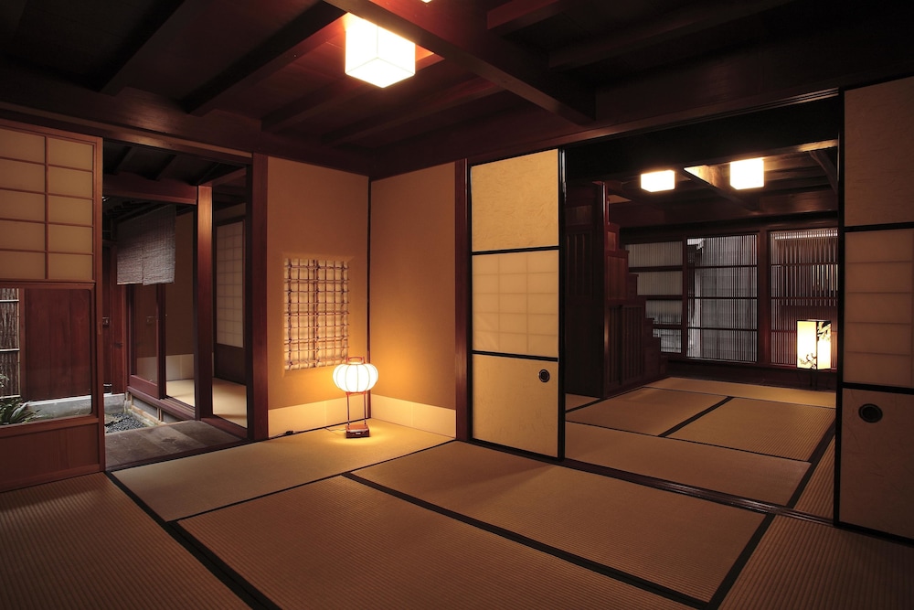 MACHIYA KANAZAWA KIKUNOYA 18/26