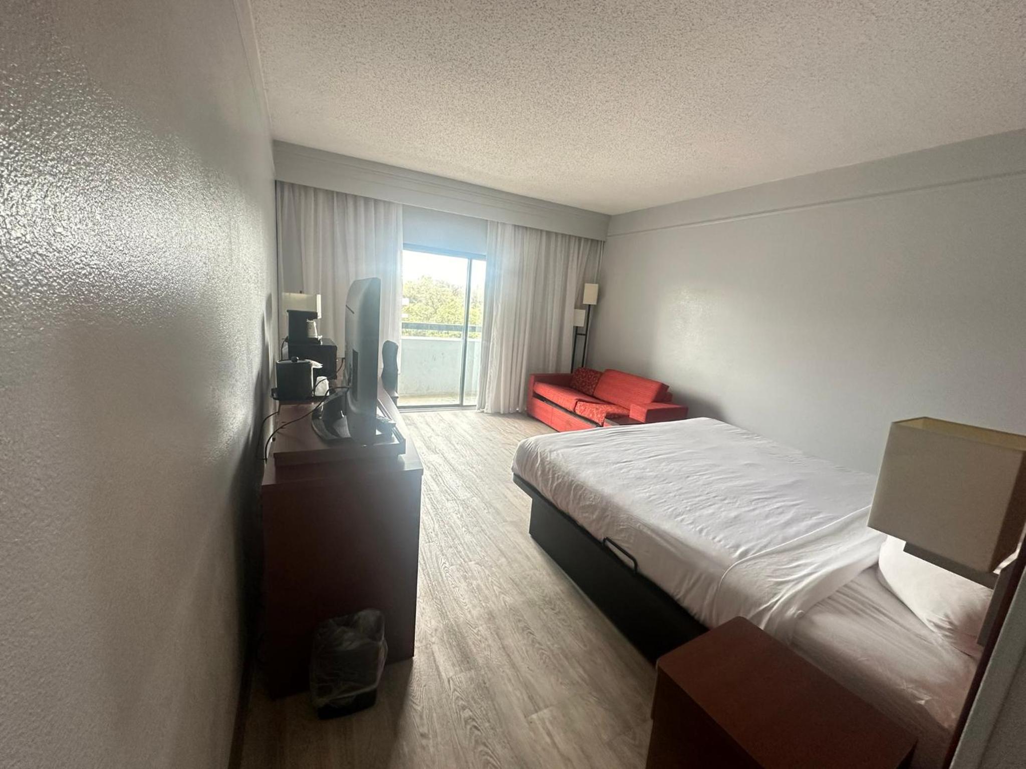 Deluxe, King Bed, Sofa