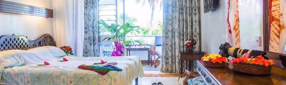 Reef Hotel Mombasa 13/49