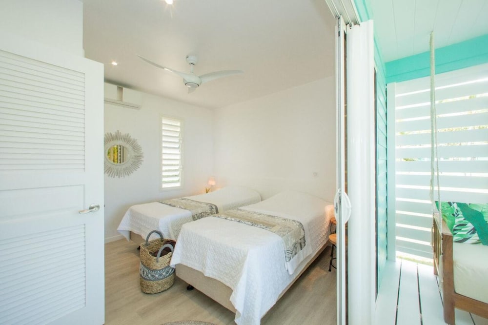 Raiatea Lodge Hotel 12/43