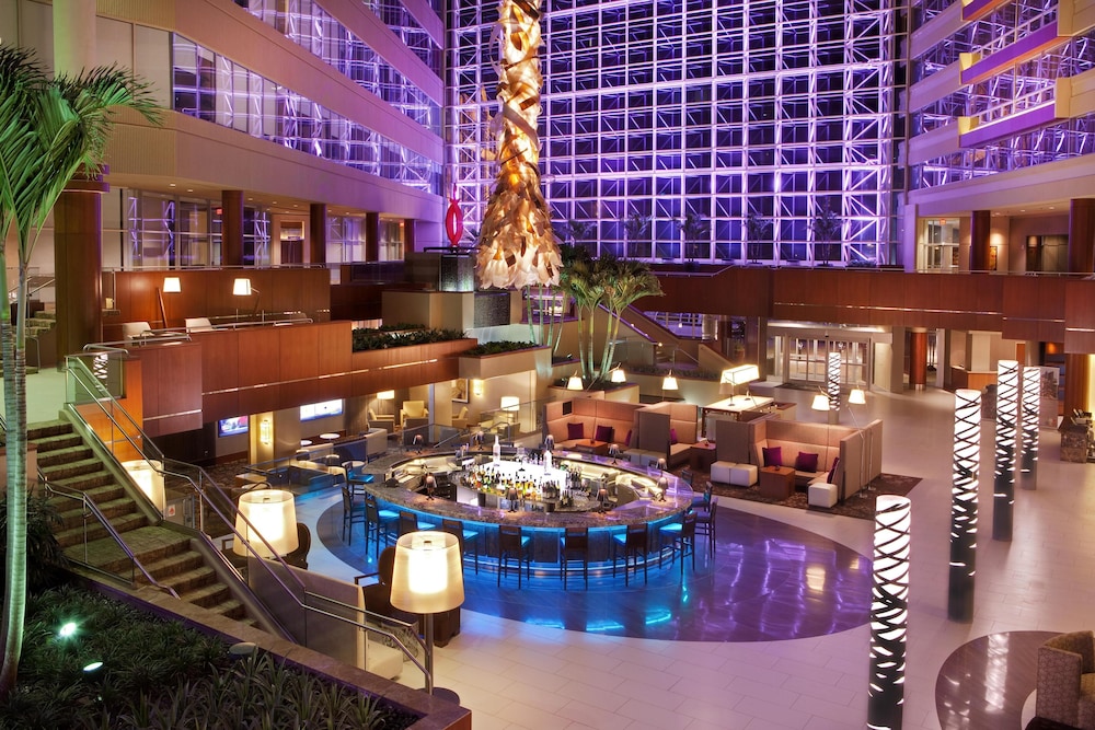 Hyatt Regency Greenville 64/68