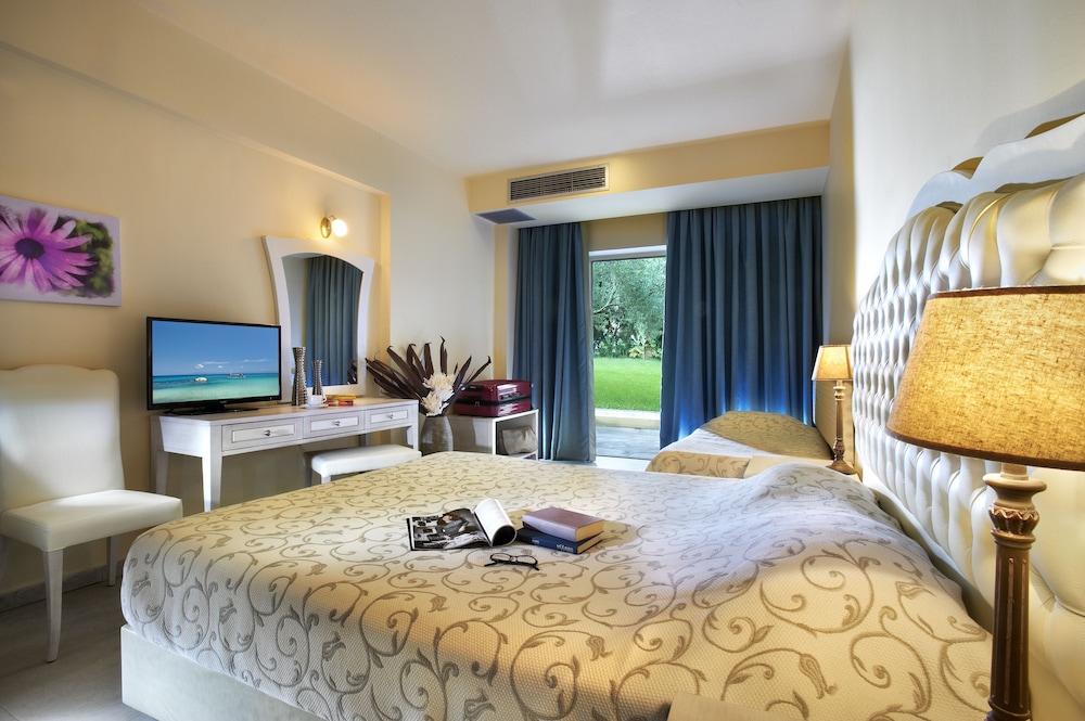 Portes Beach Hotel 19/64