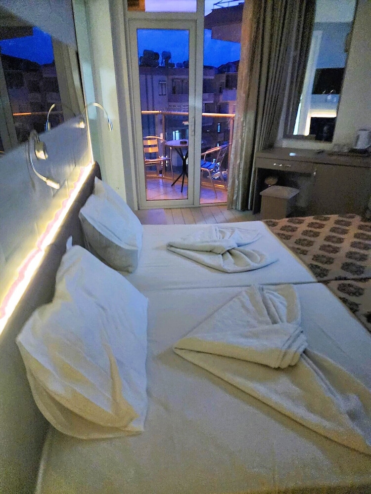 غرفة عائلية بسريرين منفصلين بإطلالة على المدينة بغرفة نوم واحدة، Cleopatra City Hotel 3/10