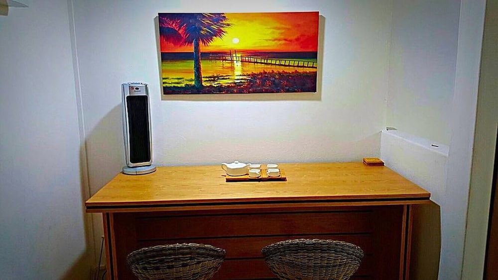 Ocean Villas Apartments 2/50