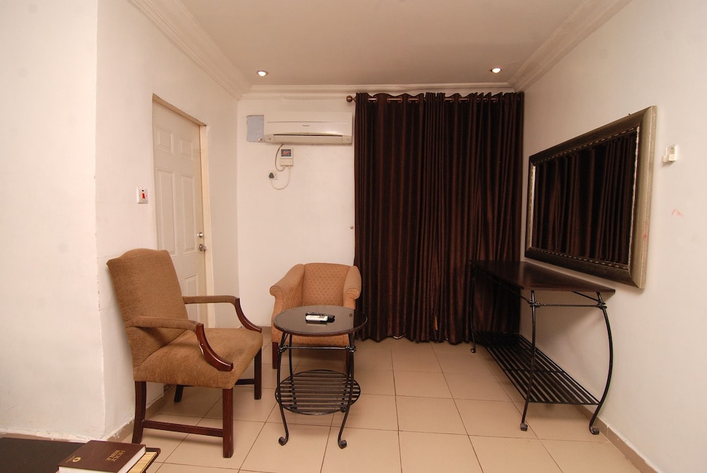 Silverland Hotel And Suites 20/36