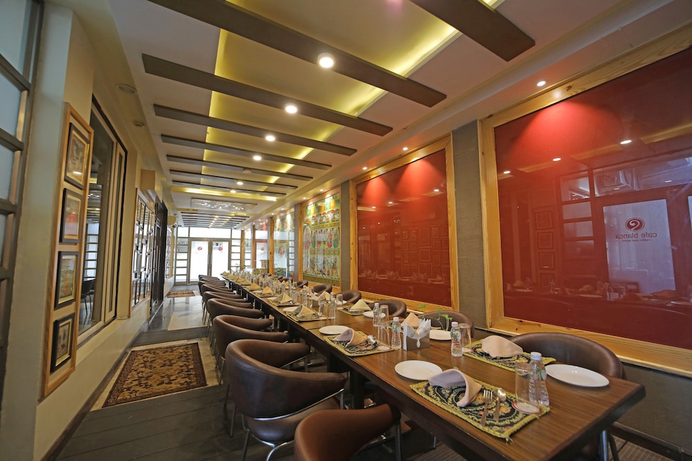 Amantra Comfort Hotel 37/50