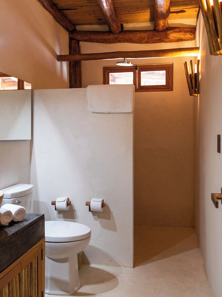 Luxury Hotel Boutique Aldea Kuka 50/50