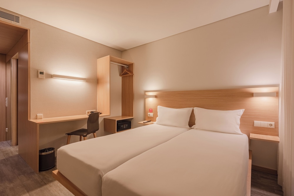 STANDARD, TWIN BEDS