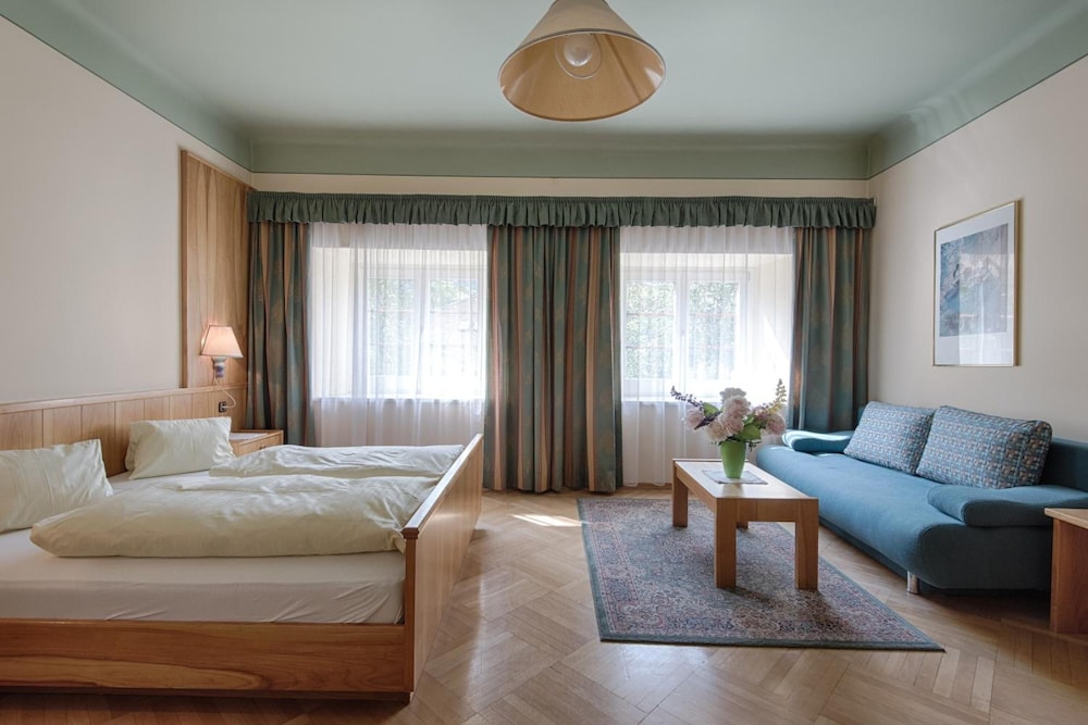 Vital Hotel Post 24/69