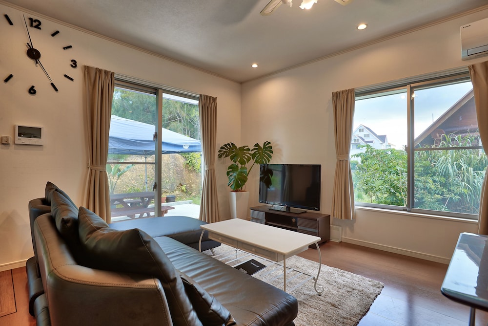 The Pool Resort Villa HASTAMANANA (ex. Pension Hasta Manana) 30/42