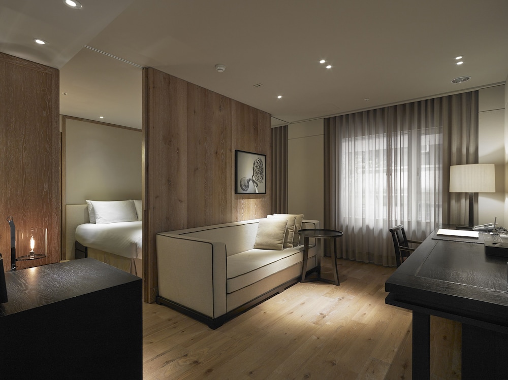 GLORIA RESIDENCE 44/55