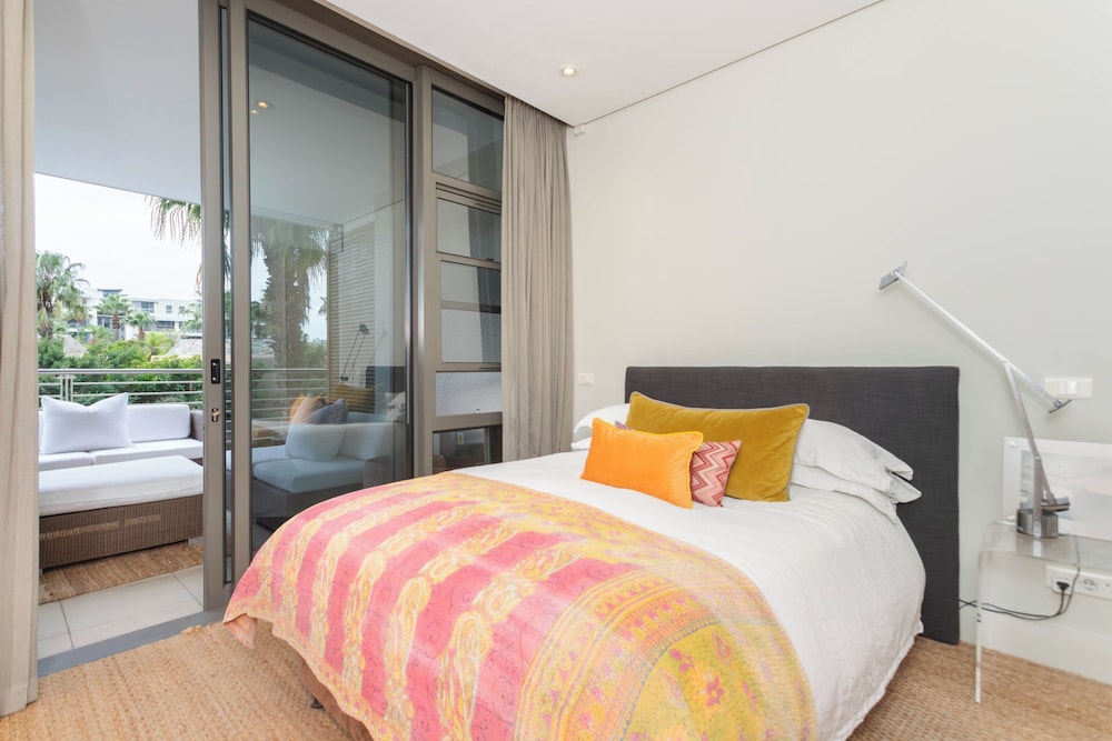 Mountain Marina Luxury Apartments 17/50