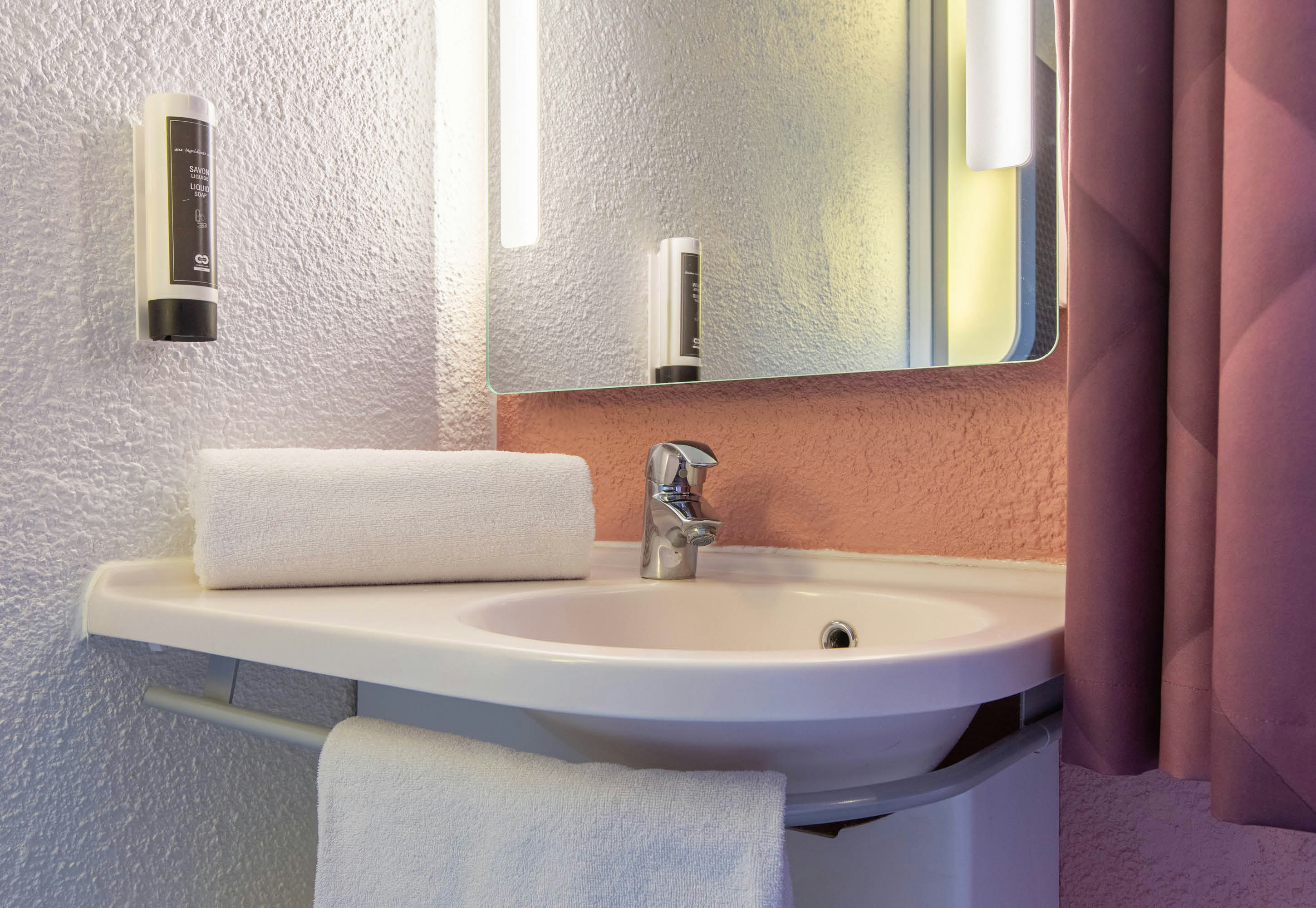 B&B Hotel Chateauroux A20 L Occitane 28/29