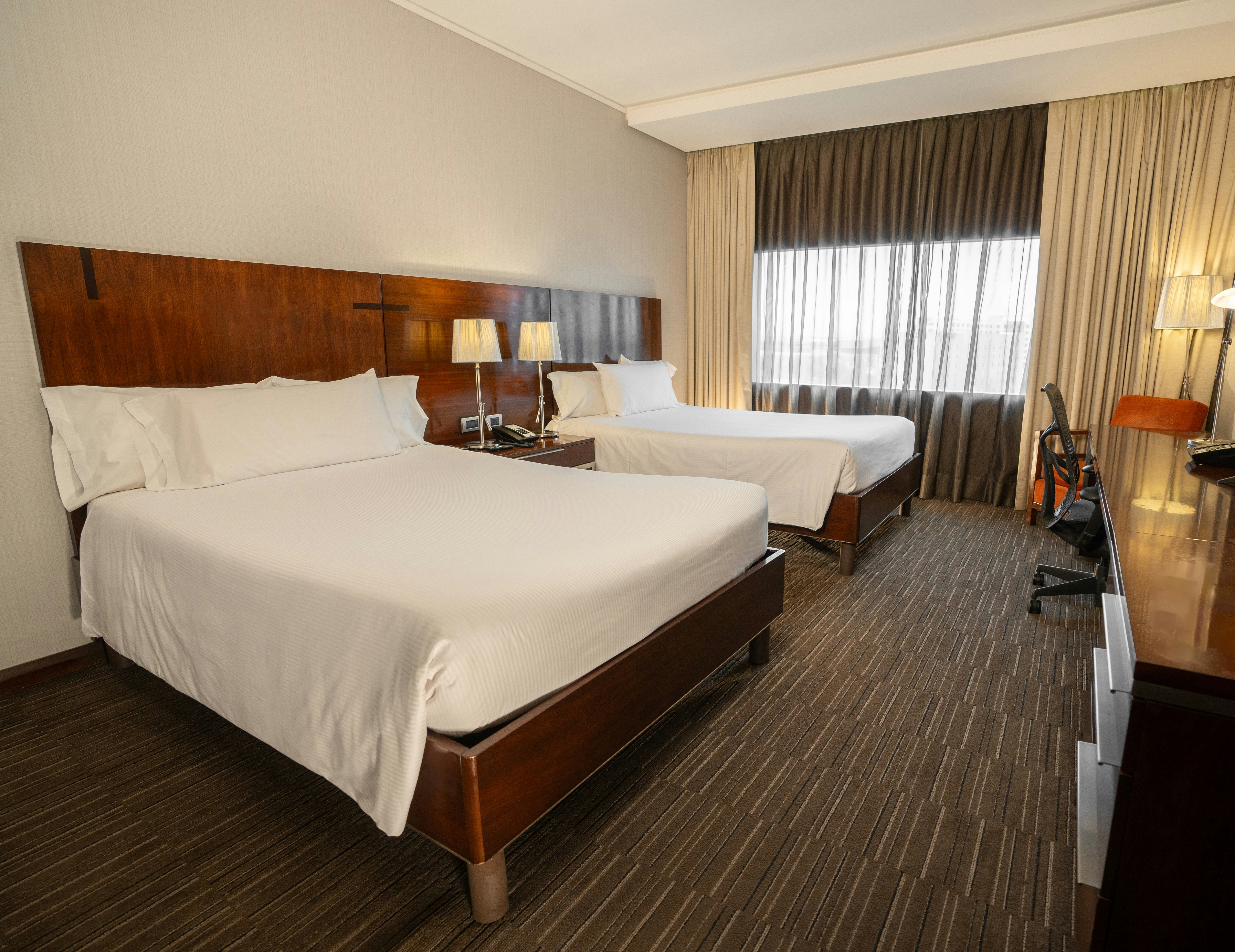 ROOM, 2 DOUBLE BEDS