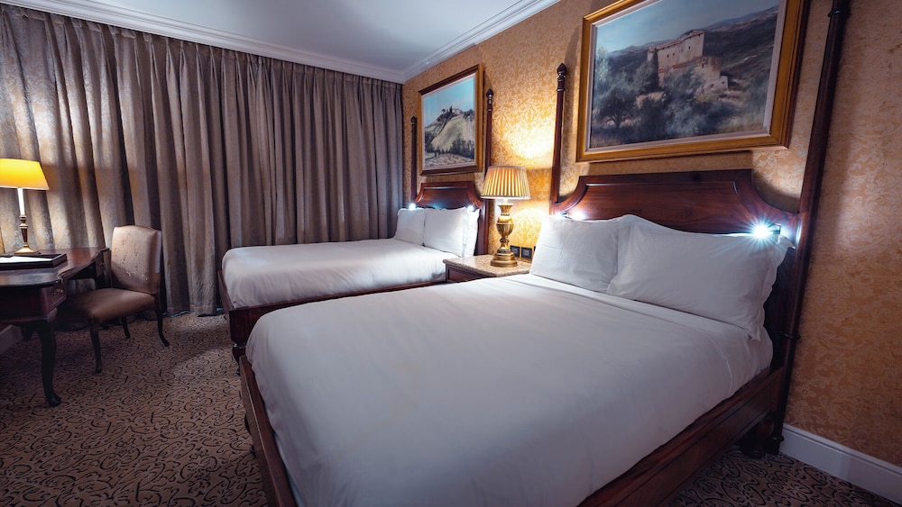 Palazzo Hotel At Montecasino 22/69