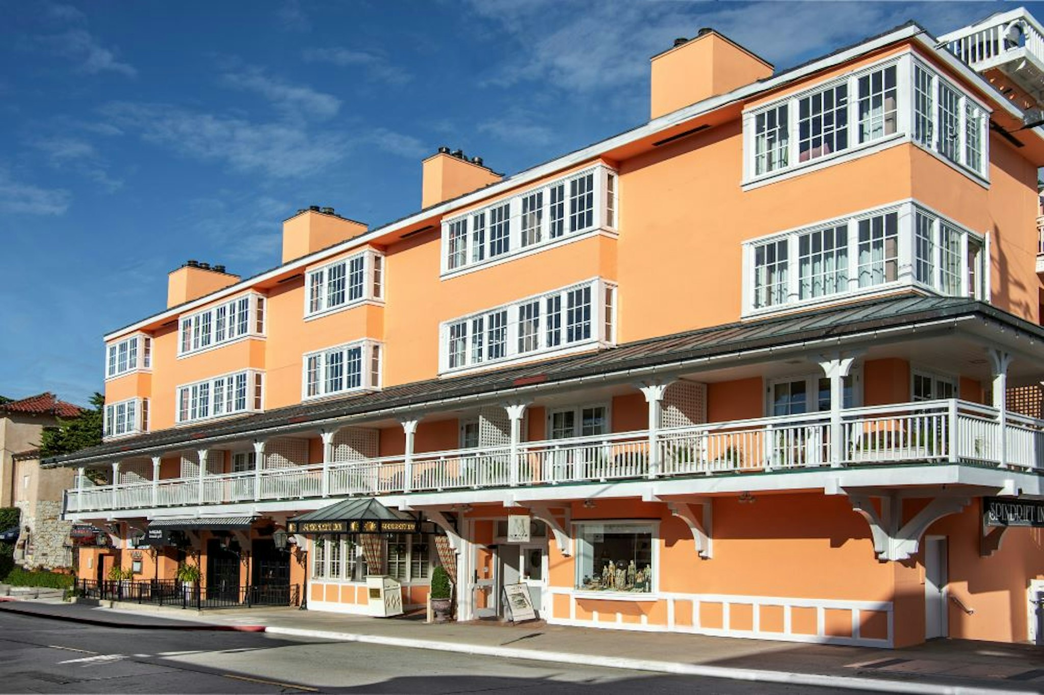 Spindrift Inn 38/39