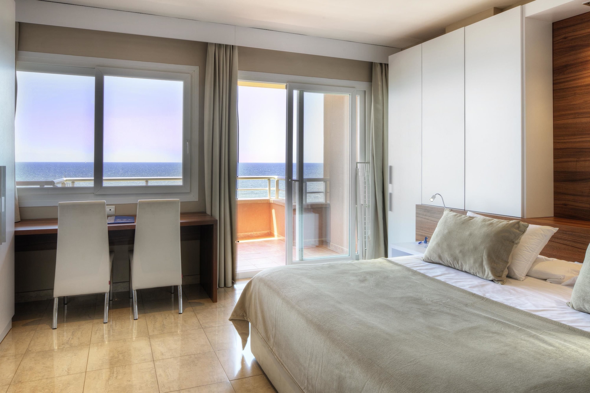 2 BEDROOMS, JUNIOR SUITE, SEA VIEW