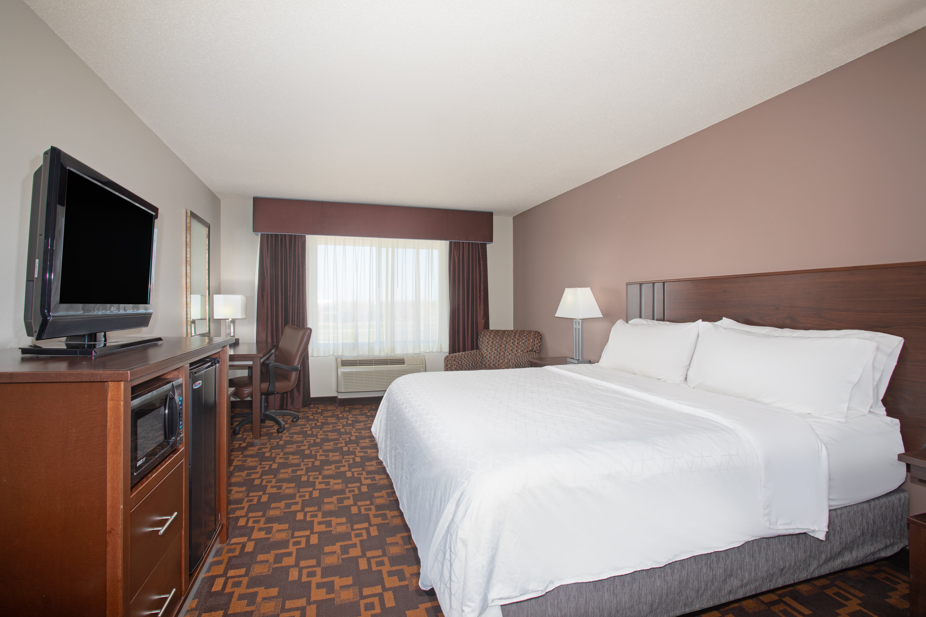 Holiday Inn Express Hotel Suites Yankton 30/71