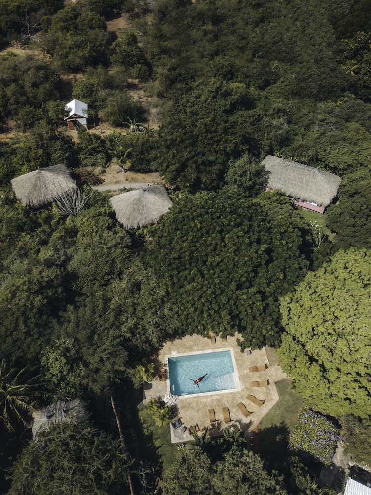 Mondi Lodge 57/77