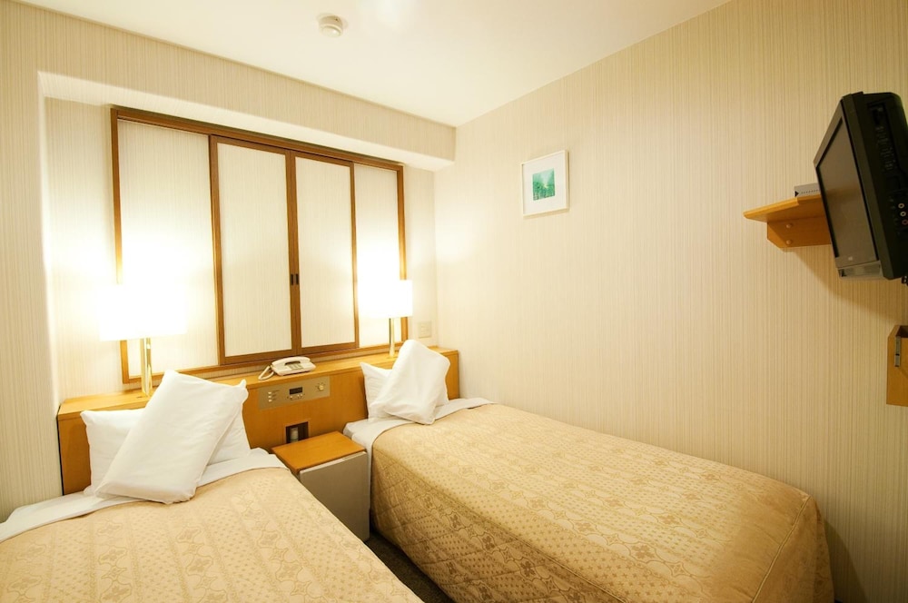 ECONOMY, TWIN BEDS