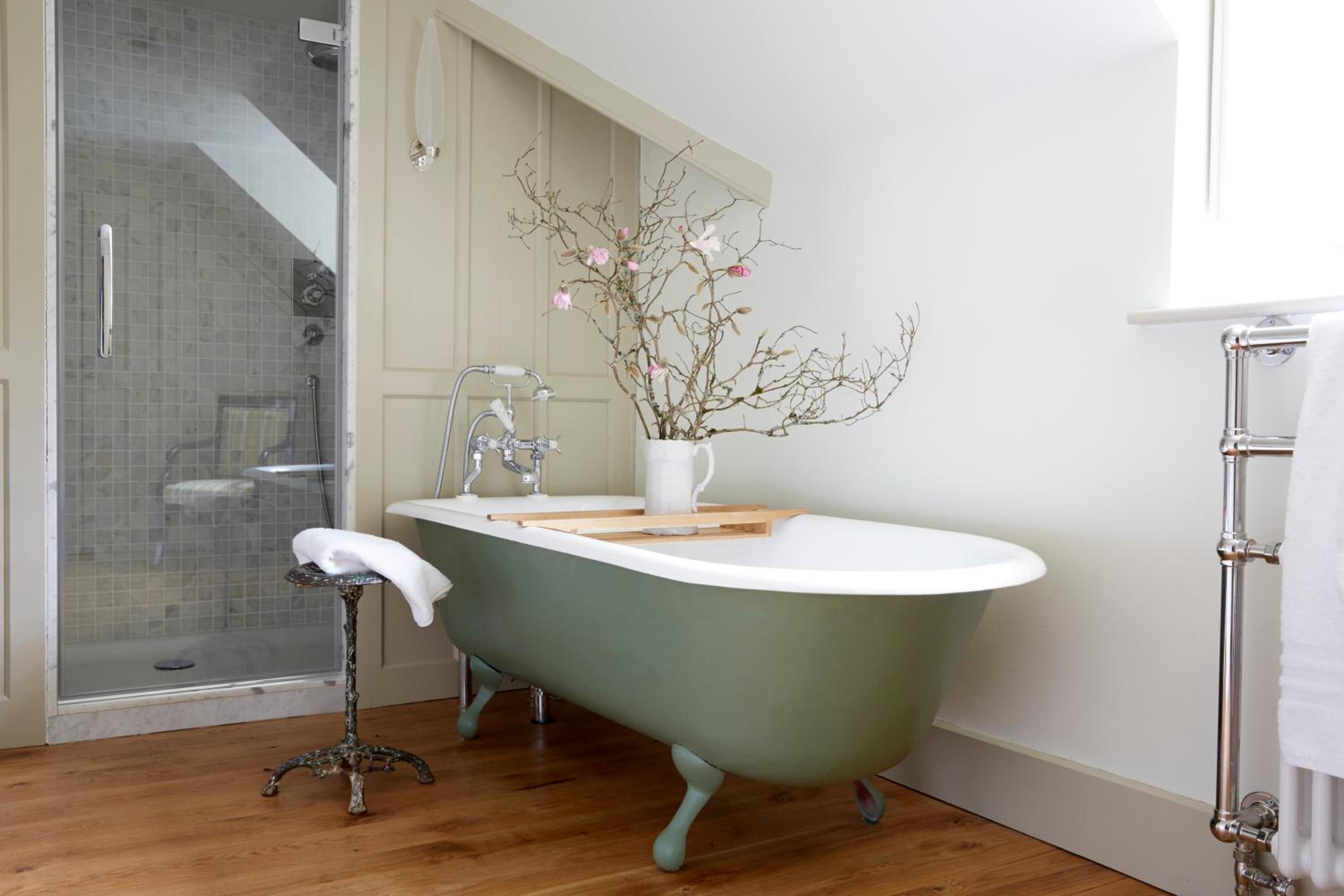 Hotel Endsleigh 27/50