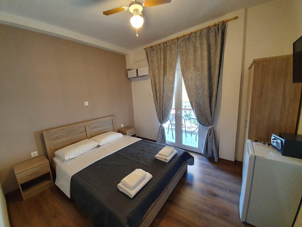 Room, Double Bed