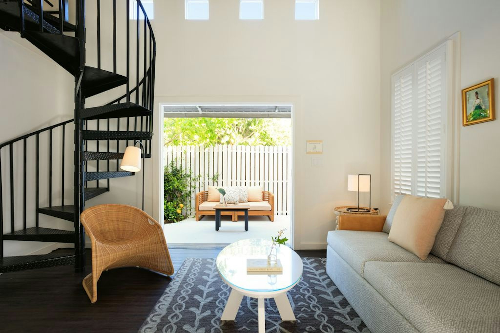 2 BEDROOMS, SUITE
