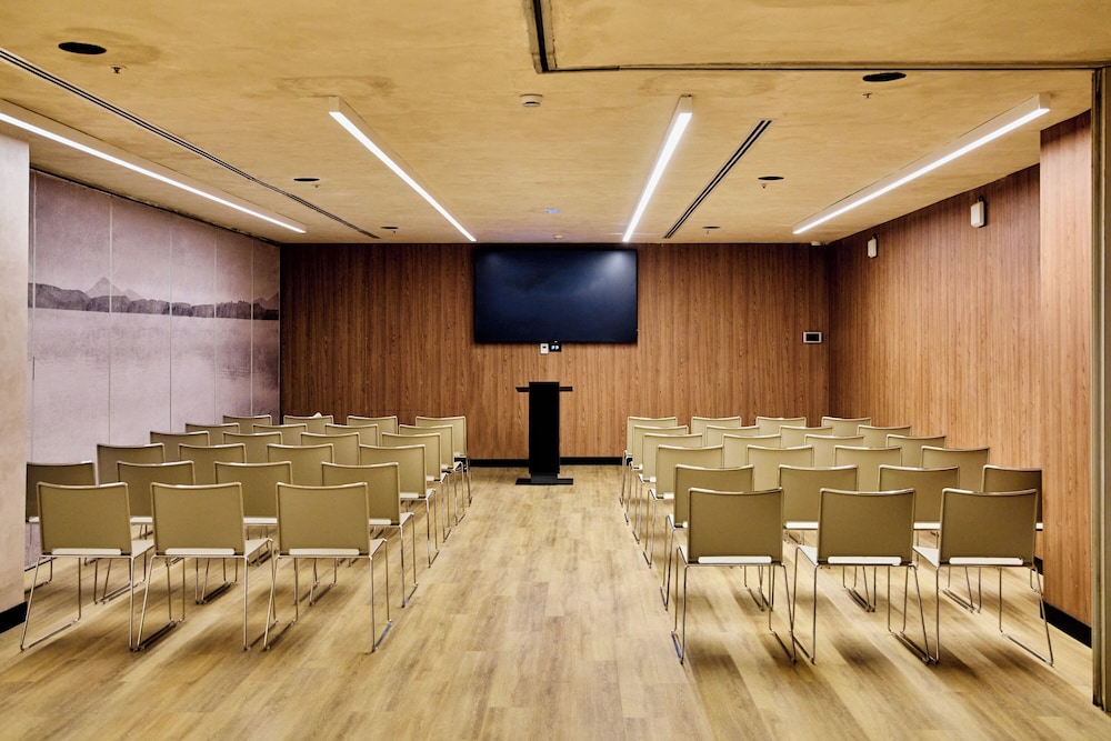 Novotel Valencia Lavant 55/65