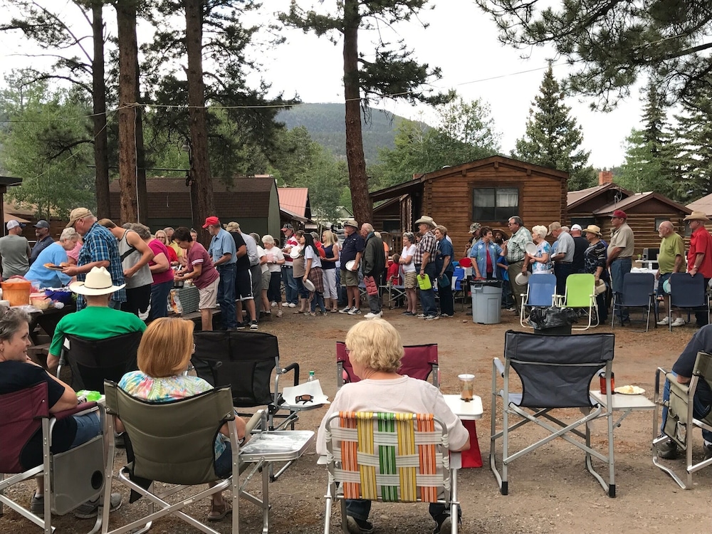 Grandview Cabins & RV Resort 41/50