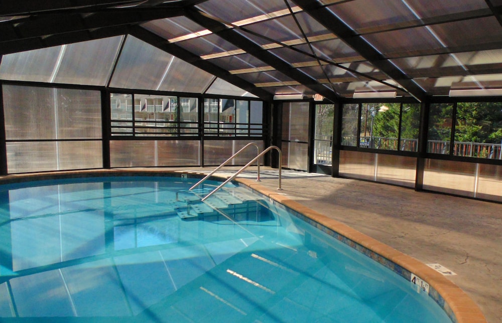 swimming pool spa