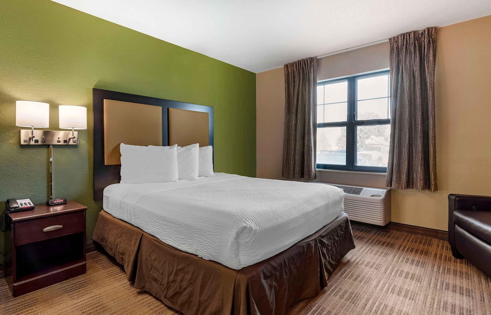 Extended Stay America Rochester - North 16/53