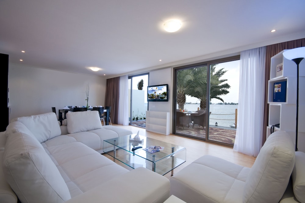 Dana Beach Resort Al Khobar 7/50